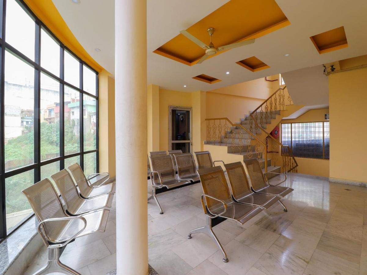Spot On 82236 Aryan Home Stay Jhajra Exterior photo