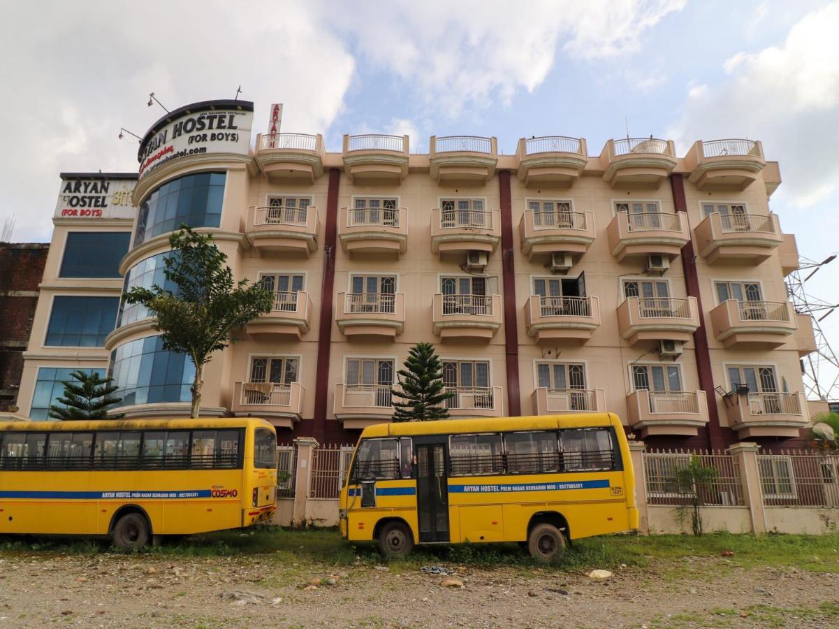Spot On 82236 Aryan Home Stay Jhajra Exterior photo